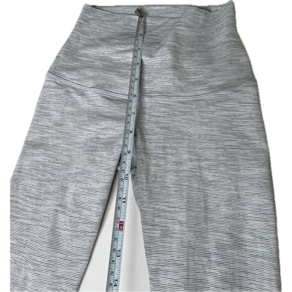 Lululemon Wunder Under Scalloped Hem High-Rise Cropped Leggings Gray White XS 2 - Picture 7 of 9